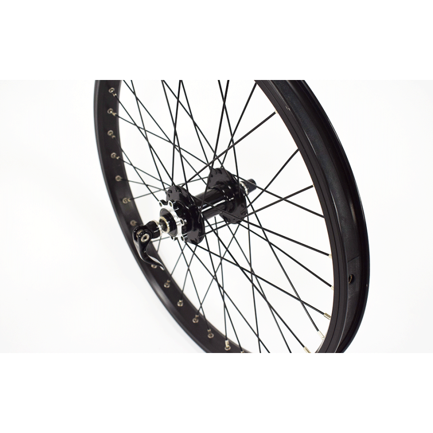 Bullitt 20" Vorderrad Novatech