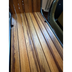 Bullitt Holzdeck Special Edition Eiche Kräuterschnaps