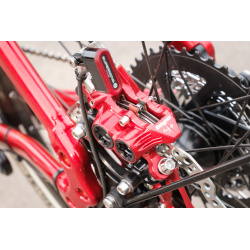 Halterung für Supernova E3 Rücklicht auf dem Bremssattel aus V4A links